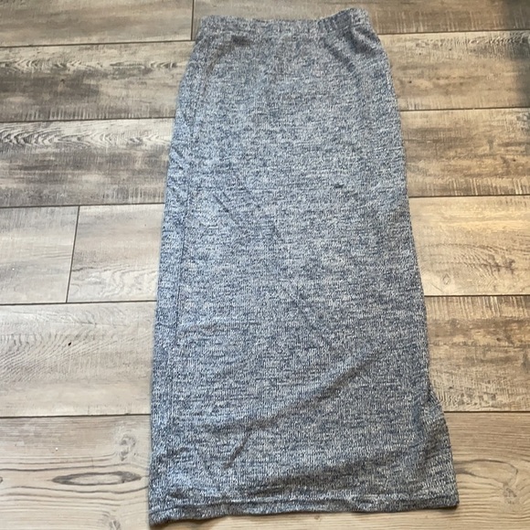 Maxi  Side Split Gray Sweater Skirt - Picture 14 of 15